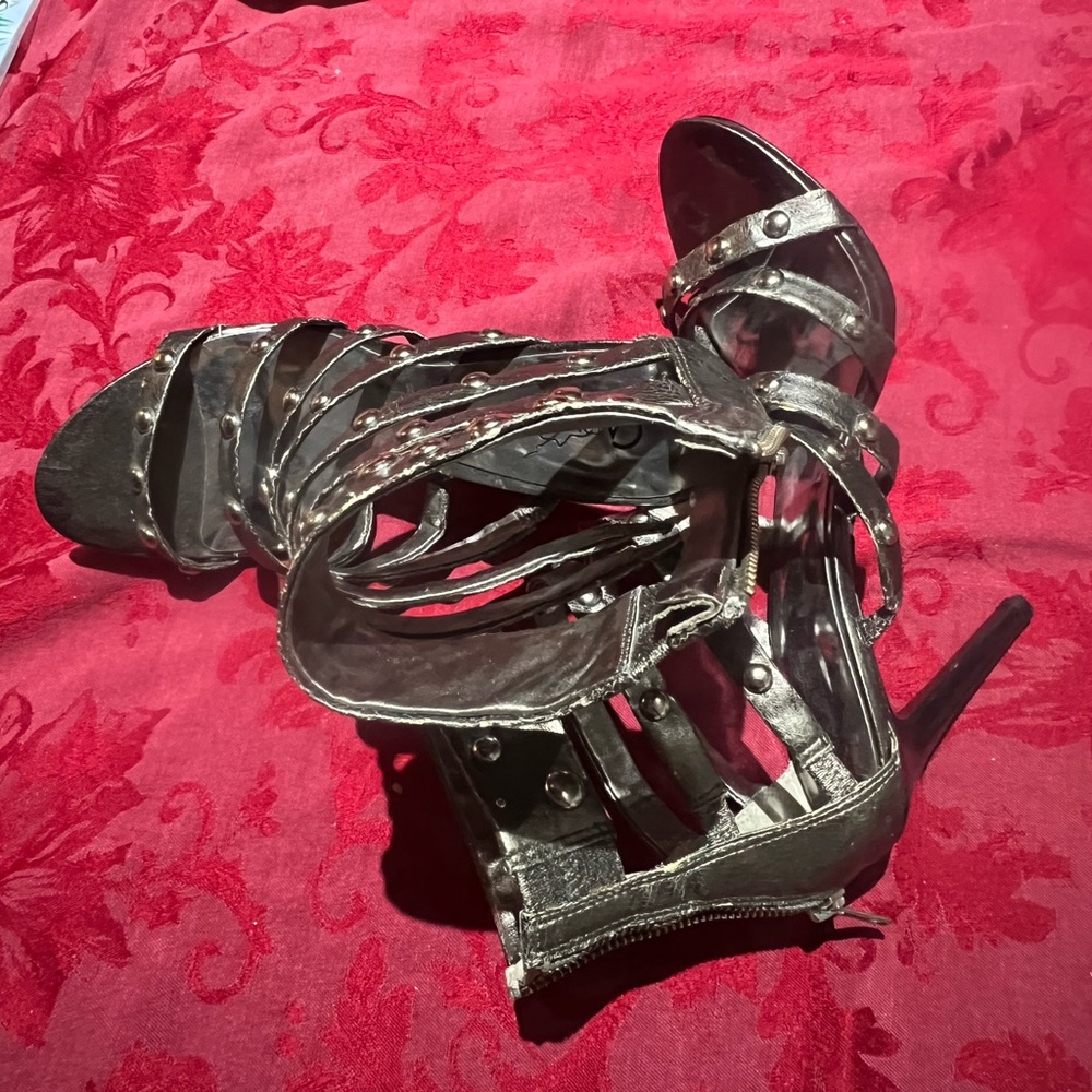 Carlos Silver high heels zipper back